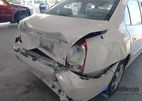 2002 Hyundai Elantra Gls z USA, uszkodzony, nr VIN KMHDN45D42U439182